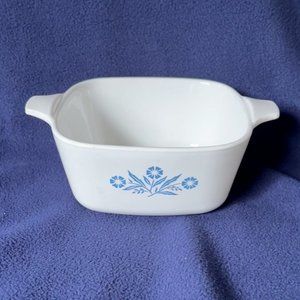 Vintage Corning Ware 22 oz. Casserole dish